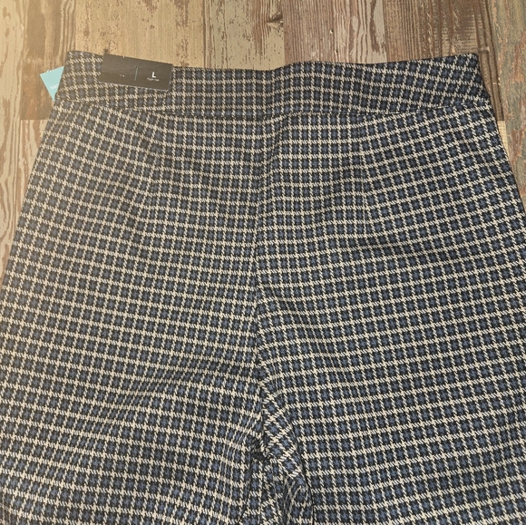 NWT pants - Picture 4 of 5